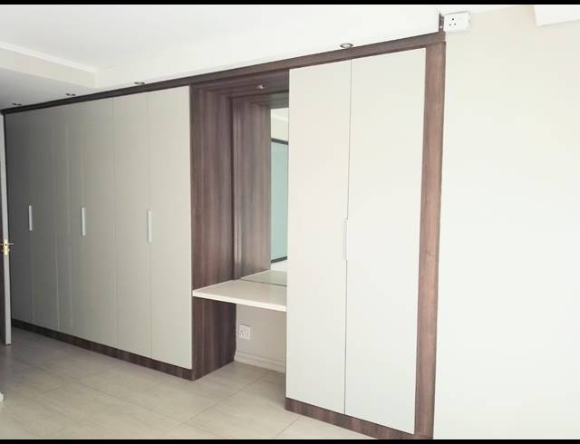 2 BEDROOM APARTMENT FOR SALE IN MENLO PARK